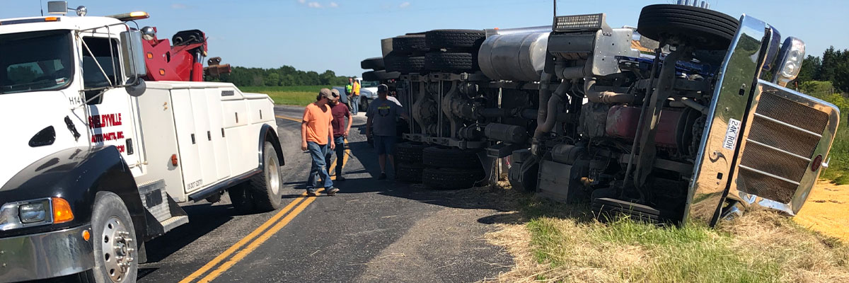 Shelbyville Towing Tractor Trailer Rollover Recovery
